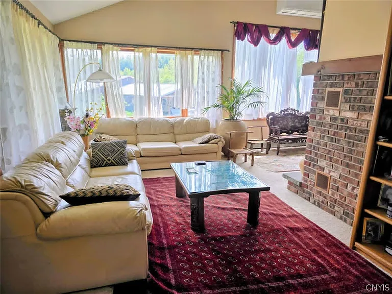 5251 Irish Ridge Rd — Photo 16