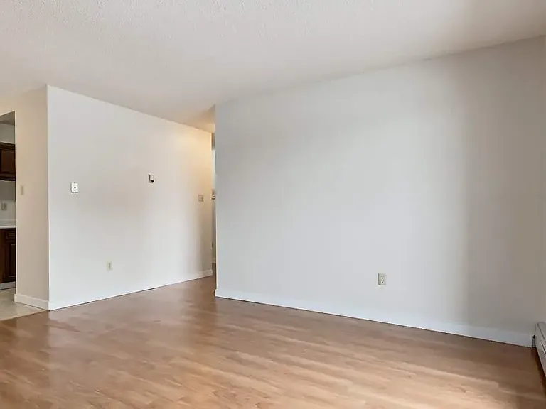2399 Southview Dr SE — Photo 9