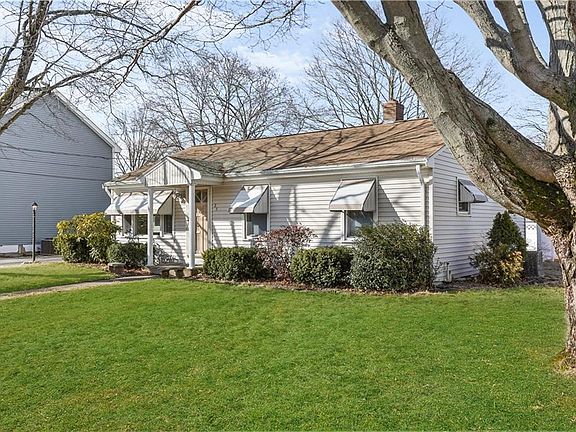 3rd image of 25 Brentwood Dr