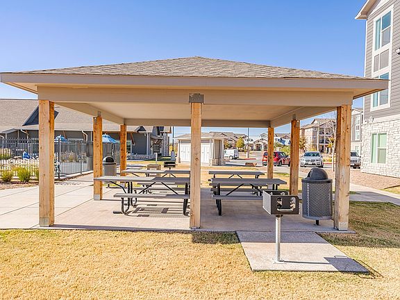 5th image of 1811 Tradewinds Blvd #1-202