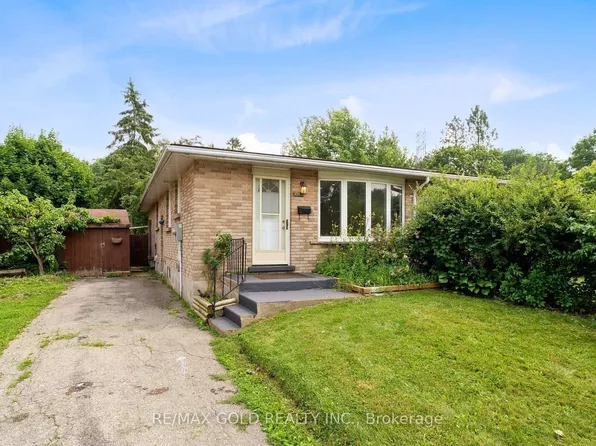 231 A Cedarbrae Ave, Waterloo, ON N2L 4S6