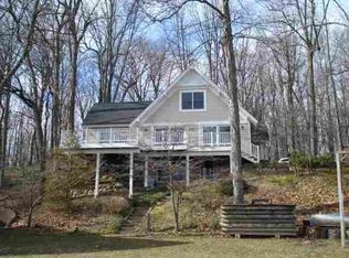4910 E 580 S, Wolcottville, IN 46795