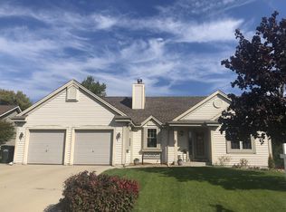 308 Quail Cir, West Bend, WI 53095