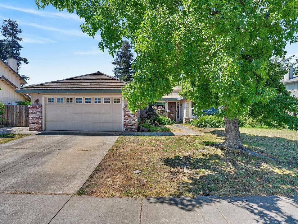 1st image of 244 Wren Dr