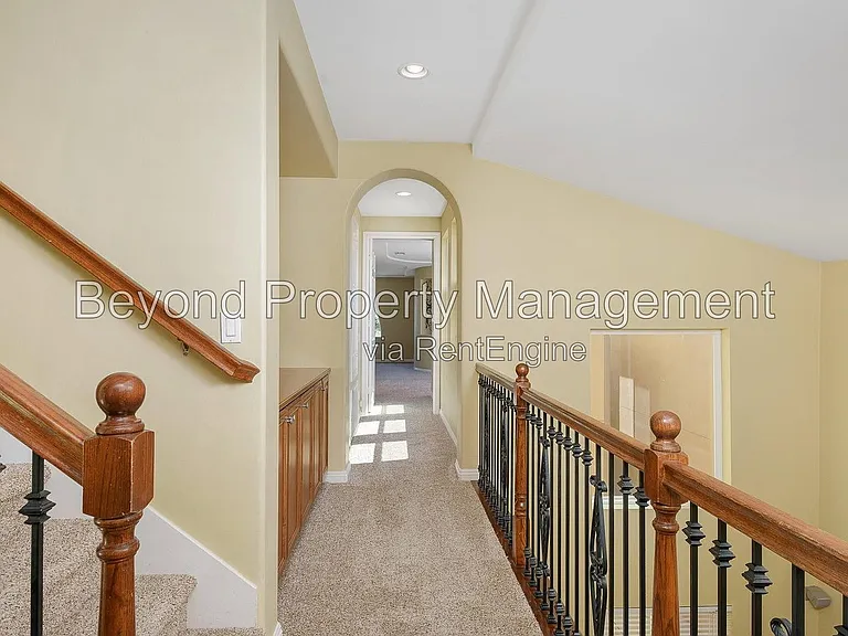2947 Farragut Rd — Photo 15