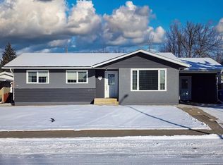214 S 48th Ave E, Claresholm, AB T0L0T0