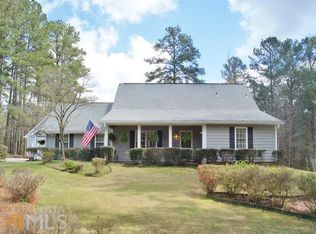 164 Dixon Cir, Fayetteville, GA 30215
