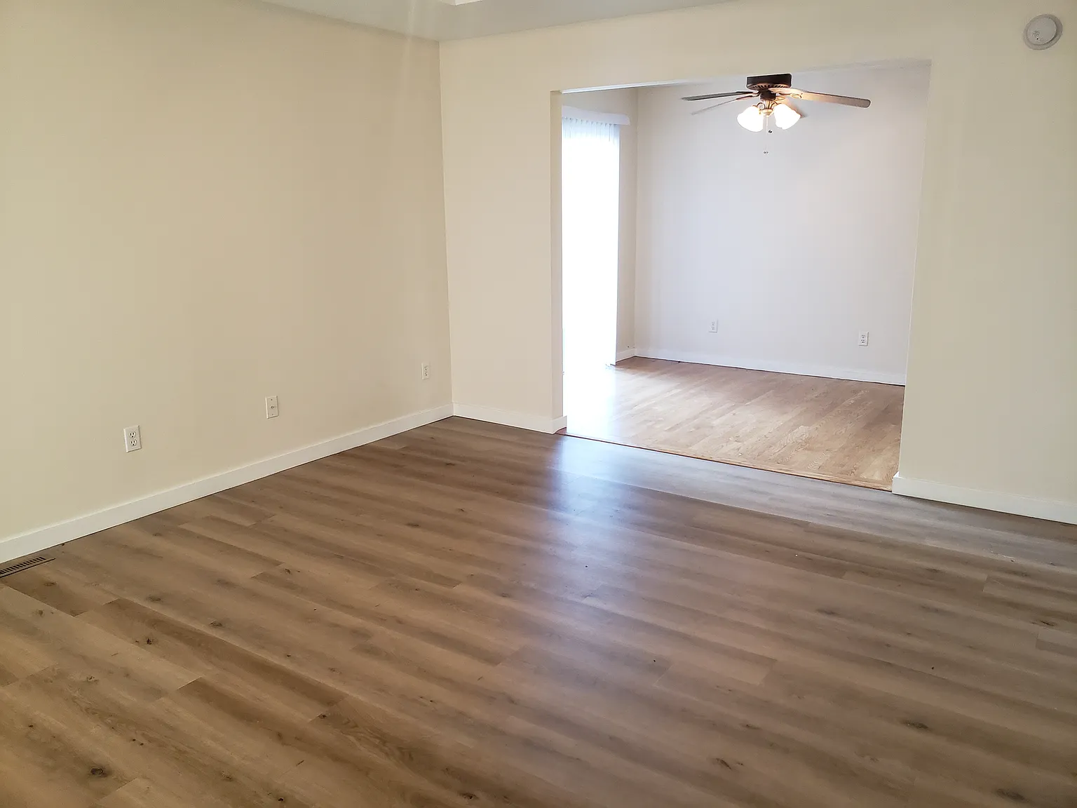 2 bed, 950 sqft, $1,310 — Photo 2