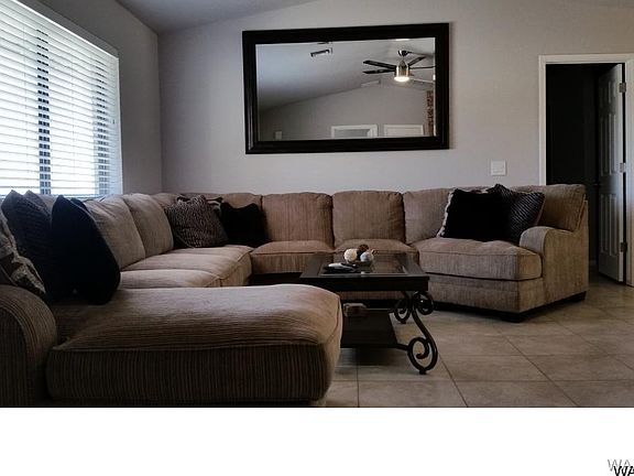 3rd image of 2455 Hillview Dr