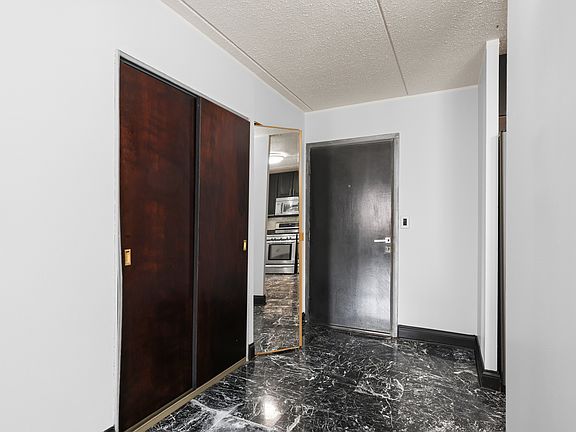 4th image of 5011 Valley Ln APT 204