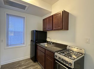 5708 N Winthrop Ave #L02M, Chicago, IL 60660