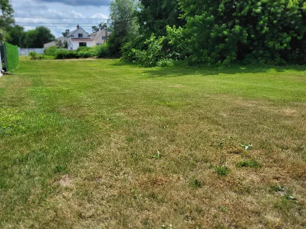 1024 Ames St, Hammond, IN 46320