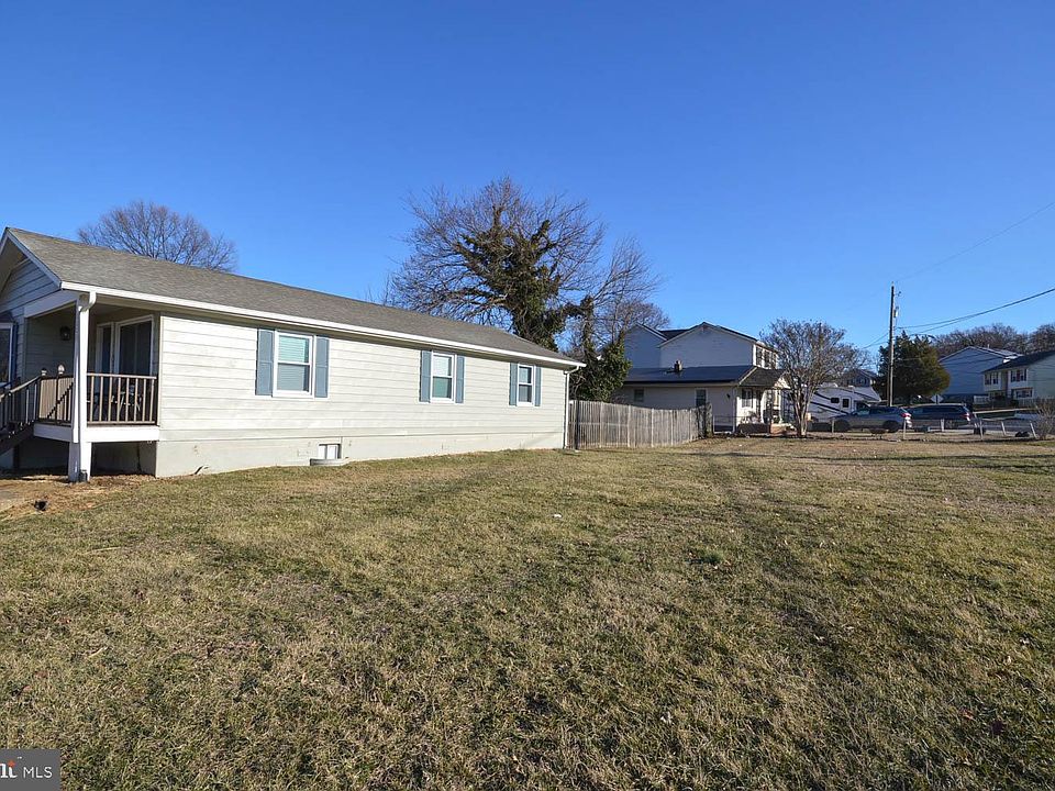 2nd image of 6009 L St