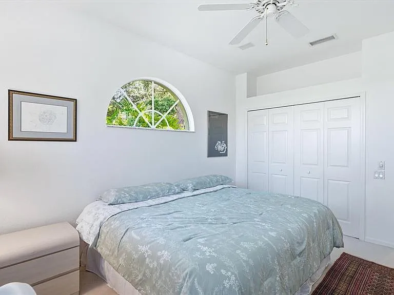 8009 Hampton Ct — Photo 25