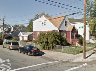 19501 119th Ave, Saint Albans, NY 11412