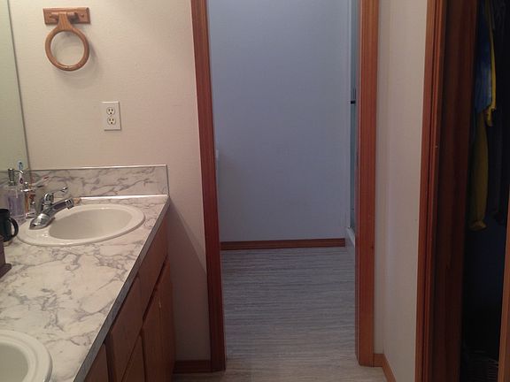 5th image of 13705 NE 371st St