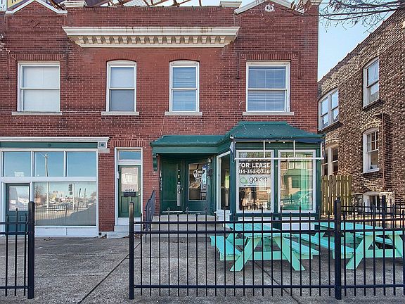 2nd image of 4900-4904 Devonshire Ave #622