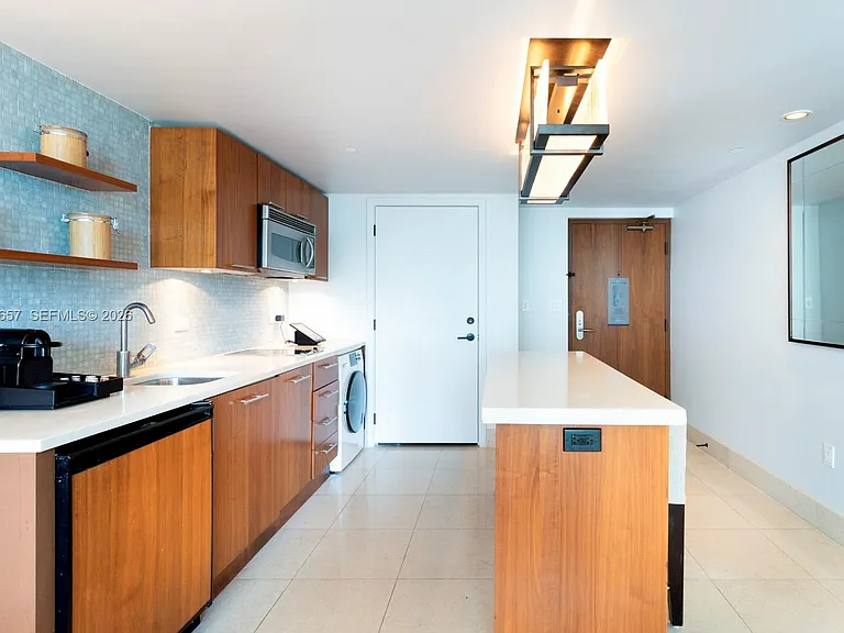 6801 Collins Ave #C414 — Photo 11