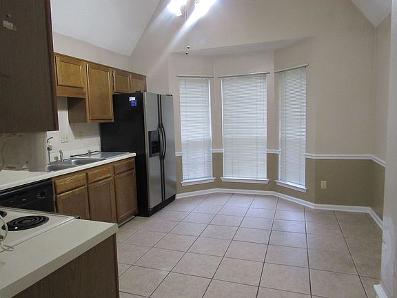 5th image of 7513 Meadowland Dr