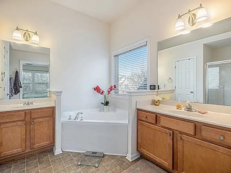 1032 Gather Dr — Photo 8