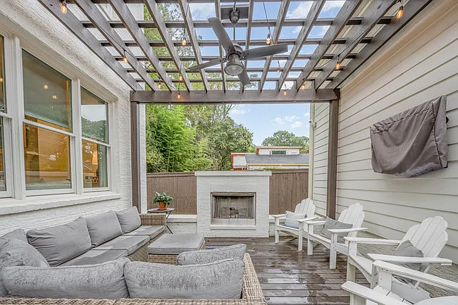 748 Ellsworth Rd — Photo 28