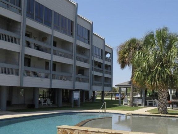 3rd image of 580 Pleasure Island Blvd #203