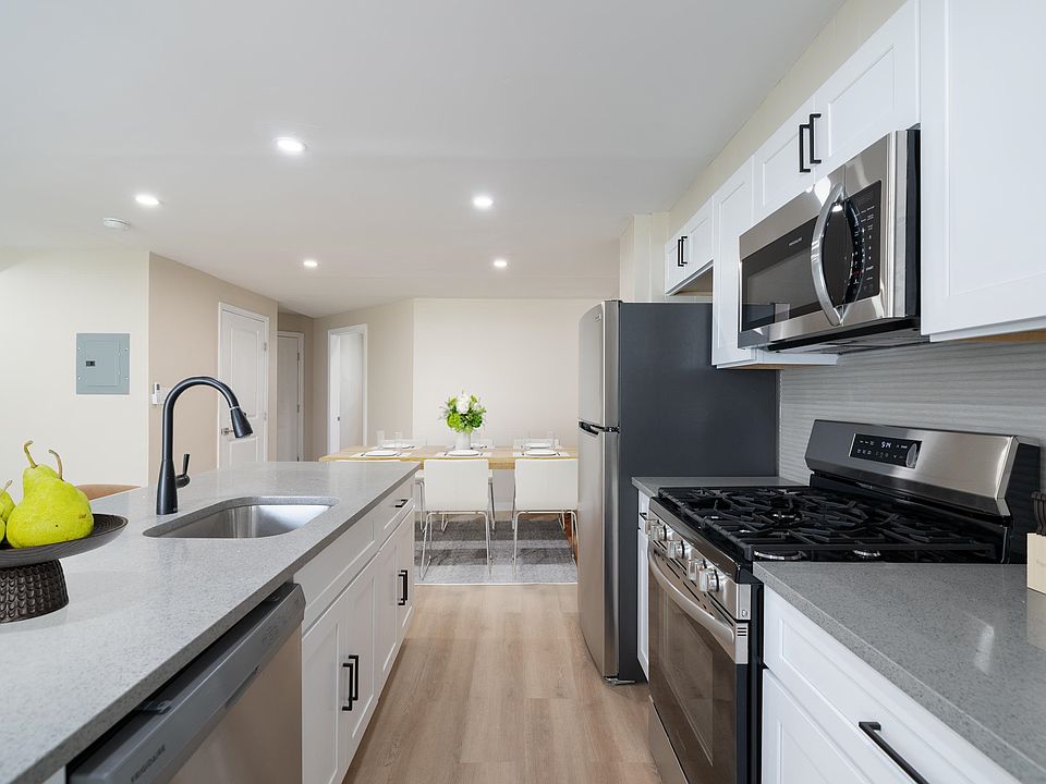 1st image of 171 Van Horne St #1