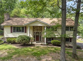 1318 Asper Dr, Boiling Springs, PA 17007