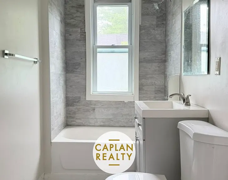 224 W Rock Ave #3 — Photo 12