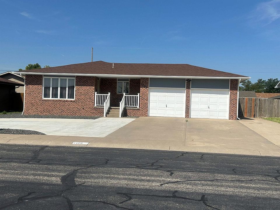 2nd image of 1723 Agnes Dr
