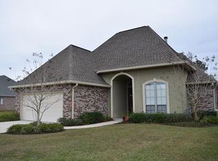 2397 Cours Carson St, Mandeville, LA 70448
