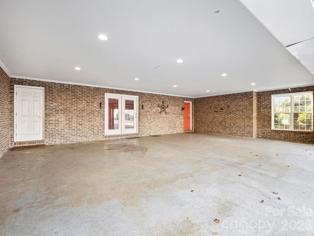 92 Rodaeo Dr, Columbus, NC - View 5