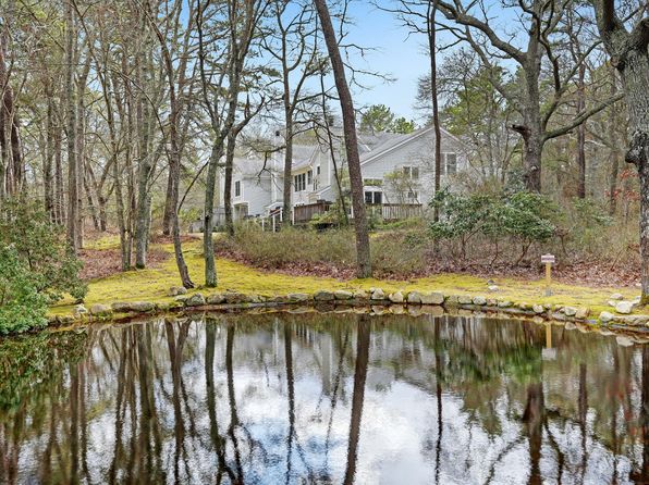 150 Cove Rd #10, Tisbury, MA 02568