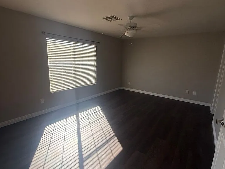 505 Satin Saddle Pl — Photo 18