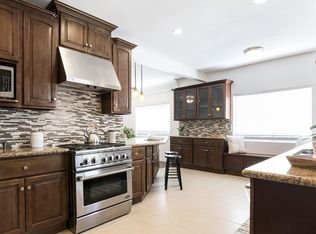 1017 S Mansfield Ave, Los Angeles, CA 90019