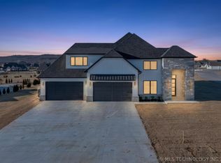 30923 E 68th St S, Broken Arrow, OK 74014