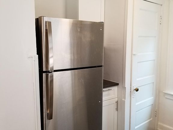 5th image of 2315 Highland Ave
