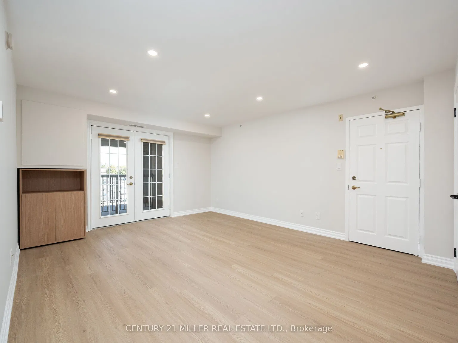 2 bed, $2,400 — Photo 2