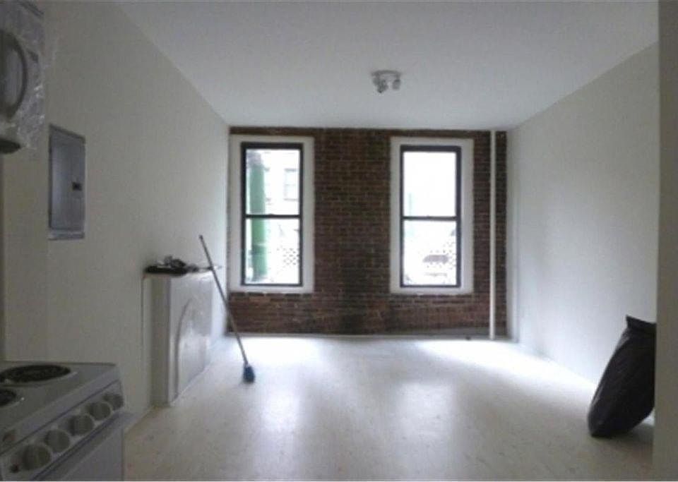 1st image of 355 W 41st St APT 2RW