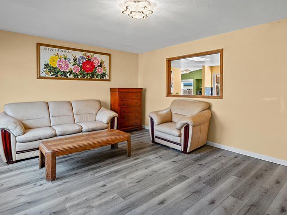 5th image of 5036 Algiers Avenue