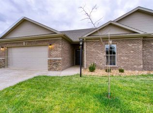 7721 Micah Dr, Newburgh, IN 47630