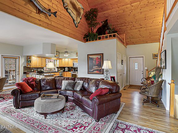 4th image of 429 Filet Ln