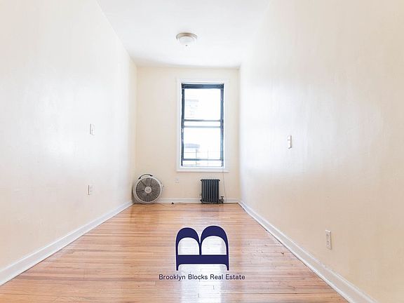 4th image of 50 E 19th St APT E6