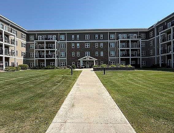 2nd image of UNIT 8-1802 106th STREET
