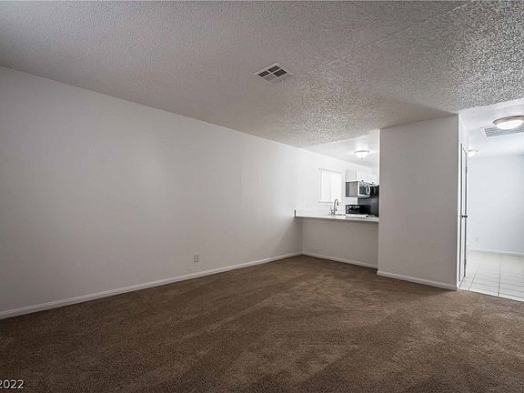 3rd image of 5145 Golden Ln APT B