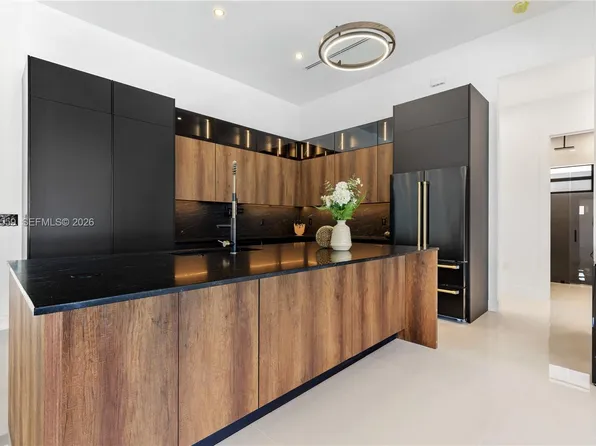 3321 SW 3rd Ln, Cape Coral, FL 33991