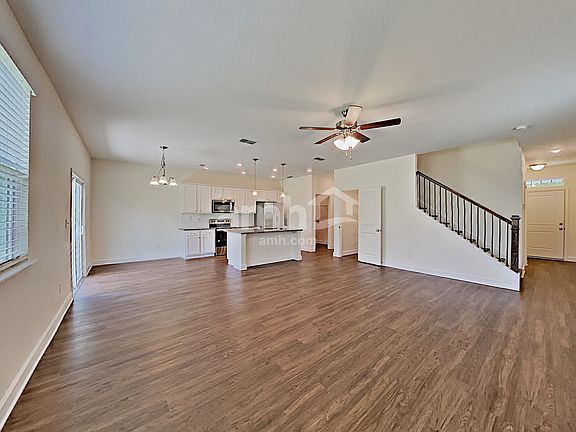 5th image of 8589 Highfield Ave