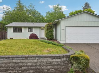 18225 Van Fleet Ave, Sandy, OR 97055