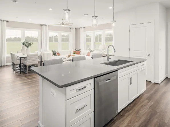 2.2.0 A - Avery Plan, The Flats at Heathcote Village by Del Webb