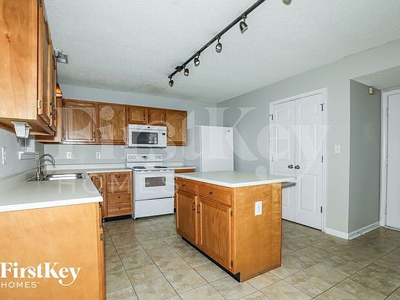 5th image of 5356 Wood Hollow Dr